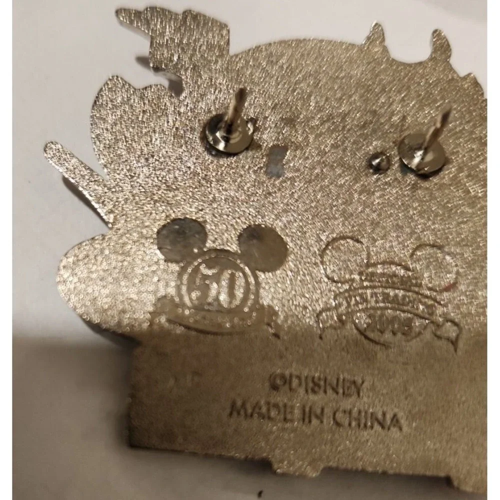 Disney according pinpics